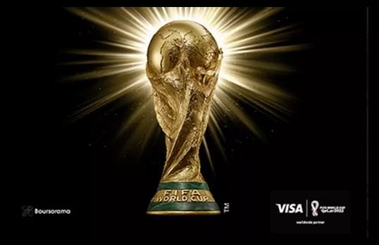 Grâce à Visa, le trophée des vainqueurs de la Coupe du Monde de la FIFA 2022 fait escale chez Boursorama !